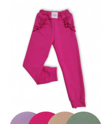 Tepláky s volánikmi na vreckách